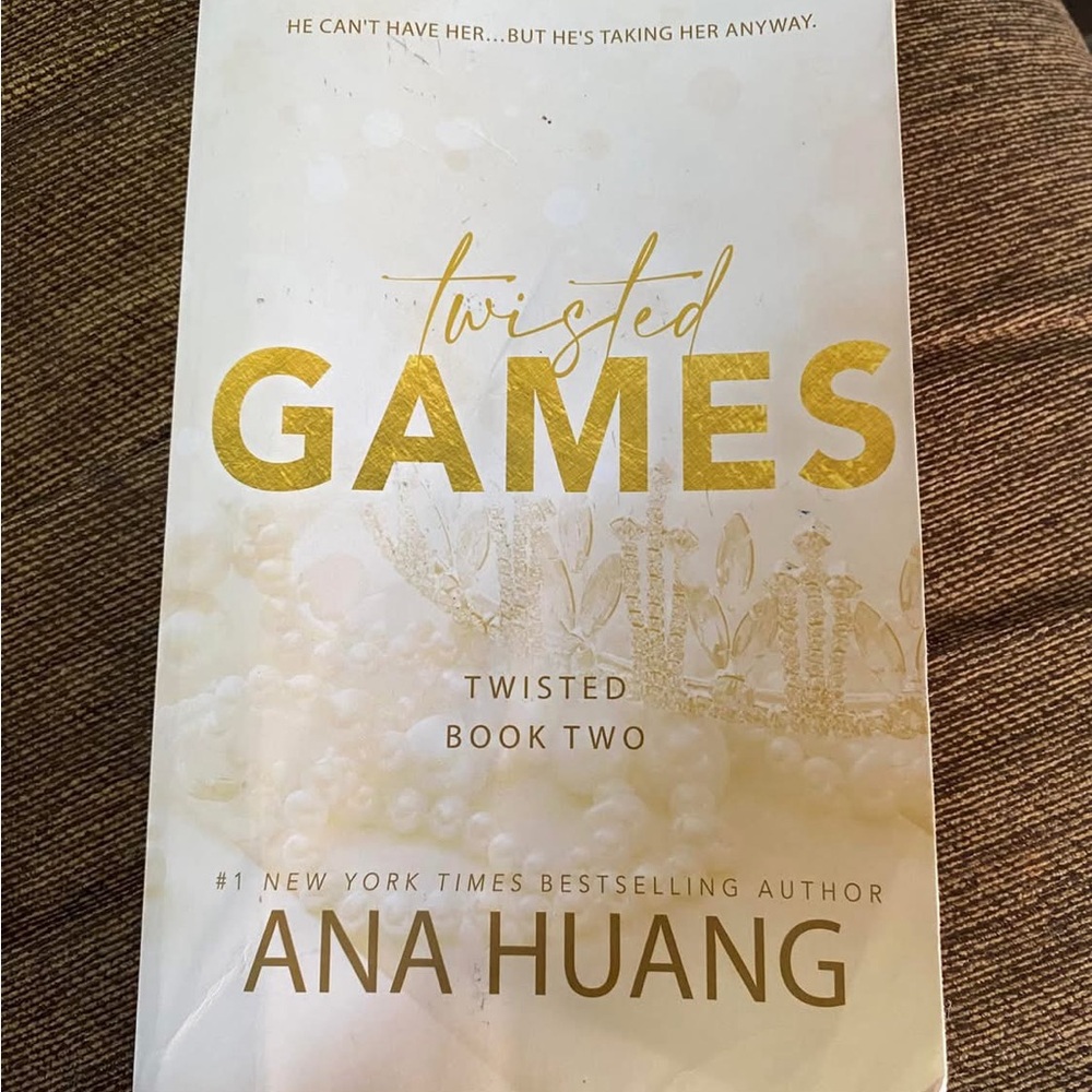 Twisted Games by - Gold Cover
